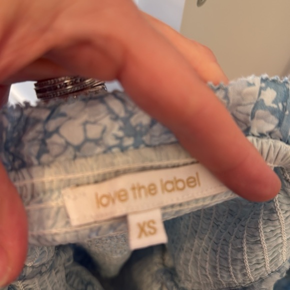 Love the Label Smocked Peplum Blouse-Sz XS - Picture 5 of 6